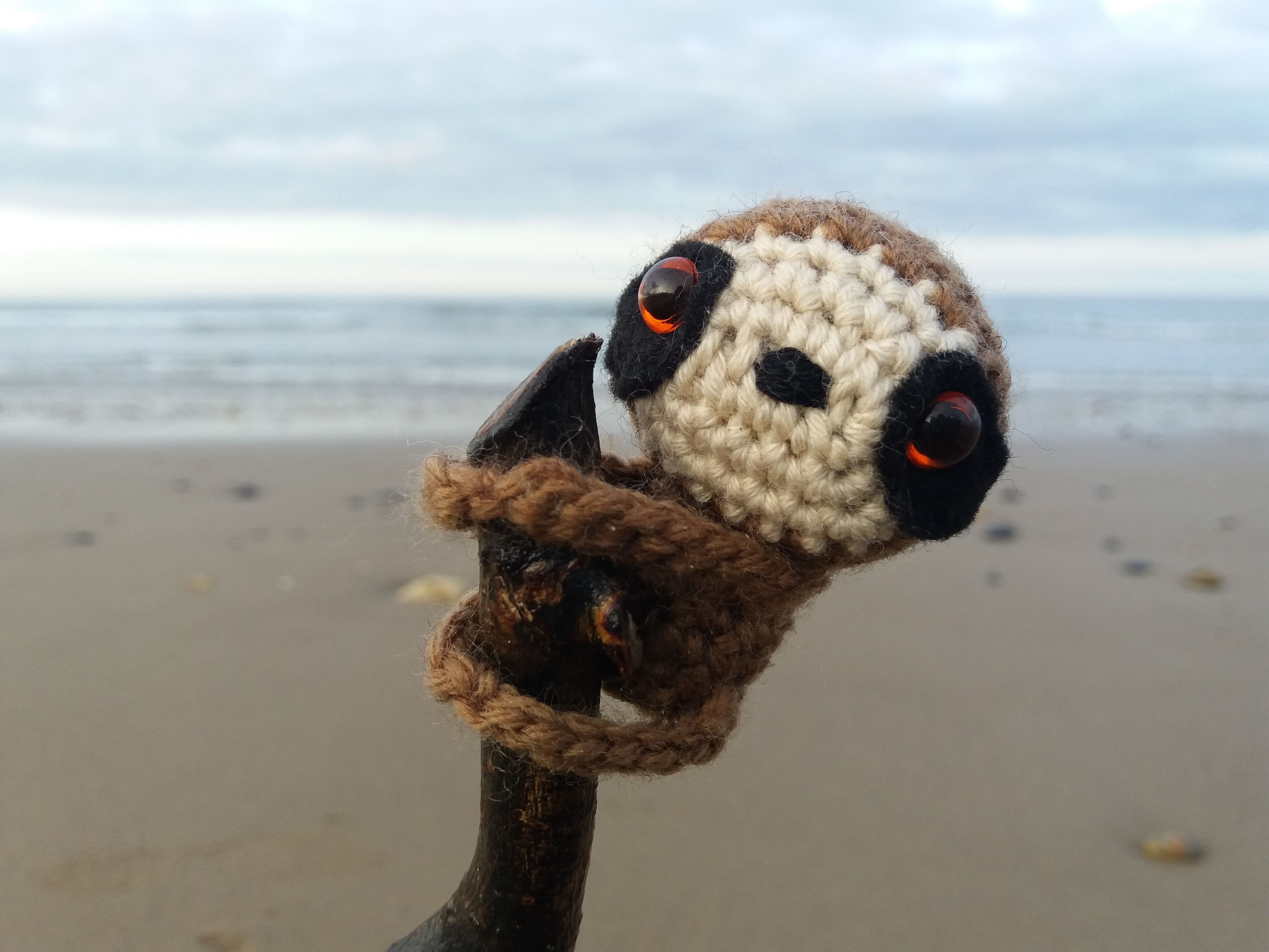 Coastal Crochet & Pearl Clutch